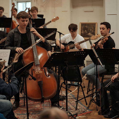 بهترین آموزشگاه موسیقی شمال تهران – آموزشگاه گشتاسب در نیاوران