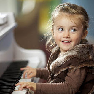 آموزش پیانو ٬ بهترین آموزشگاه موسیقی ٬ کلاس آموزش پیانو ٬ آموزشگاه موسیقی تهران