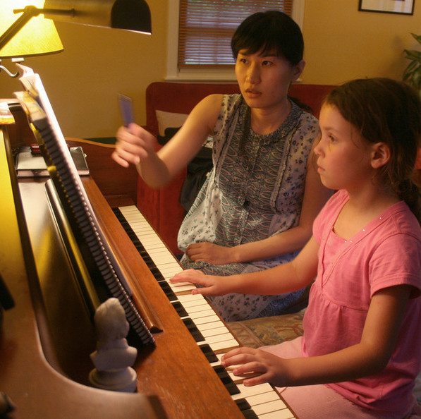 علاقه به یادگیری موسیقی در کودکان ، آموزشگاه موسیقی ، کلاس آموزش پیانو ، آموزش موسیقی